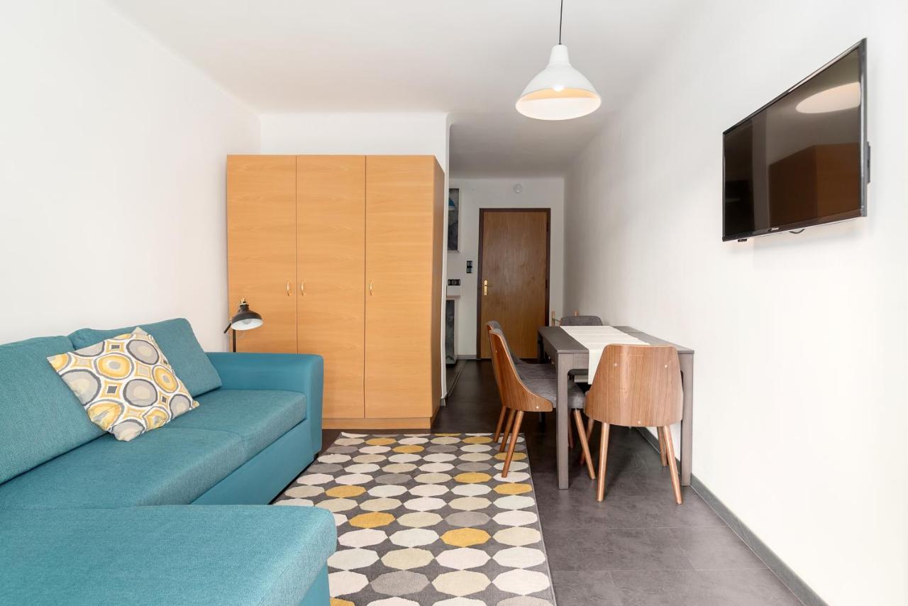 Apartment West
